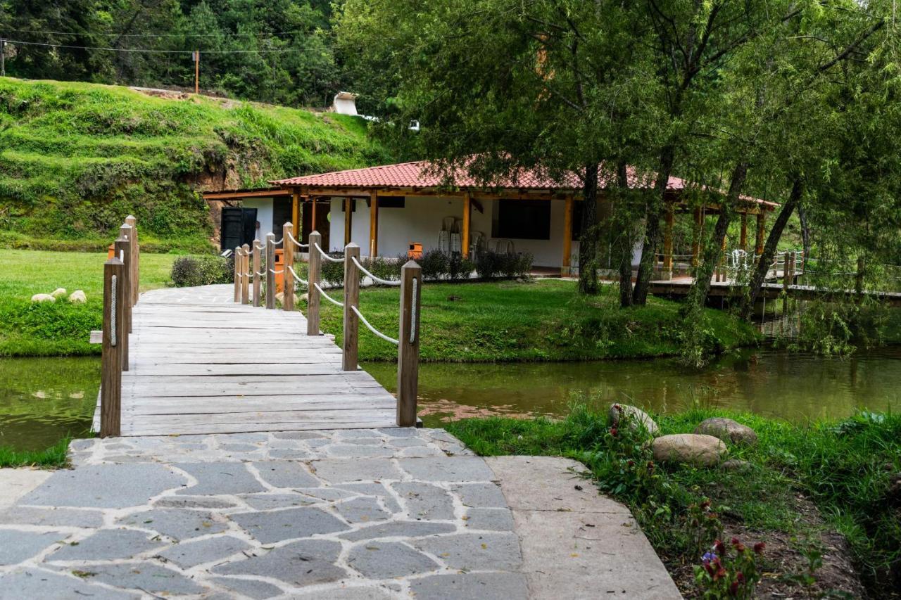 Casa Montana Hotel Chichicastenango Eksteriør billede